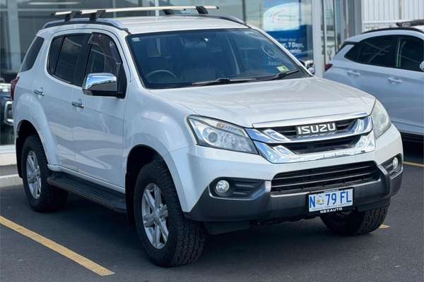 2015 Isuzu MU-X LS-T