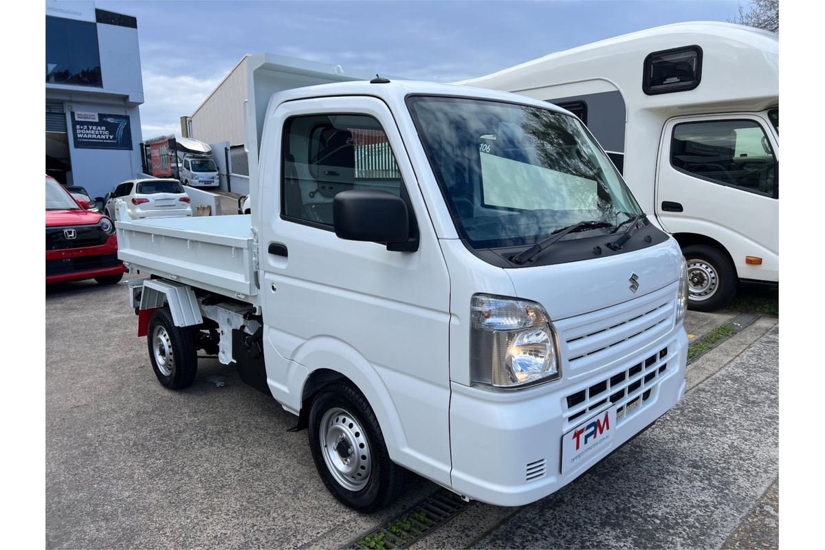 2025 Suzuki Carry