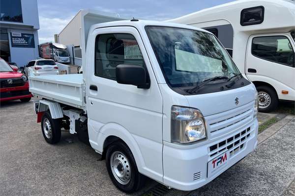 2025 Suzuki Carry