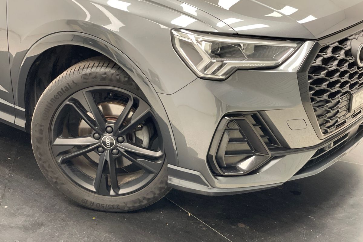 2022 Audi Q3 35 TFSI F3