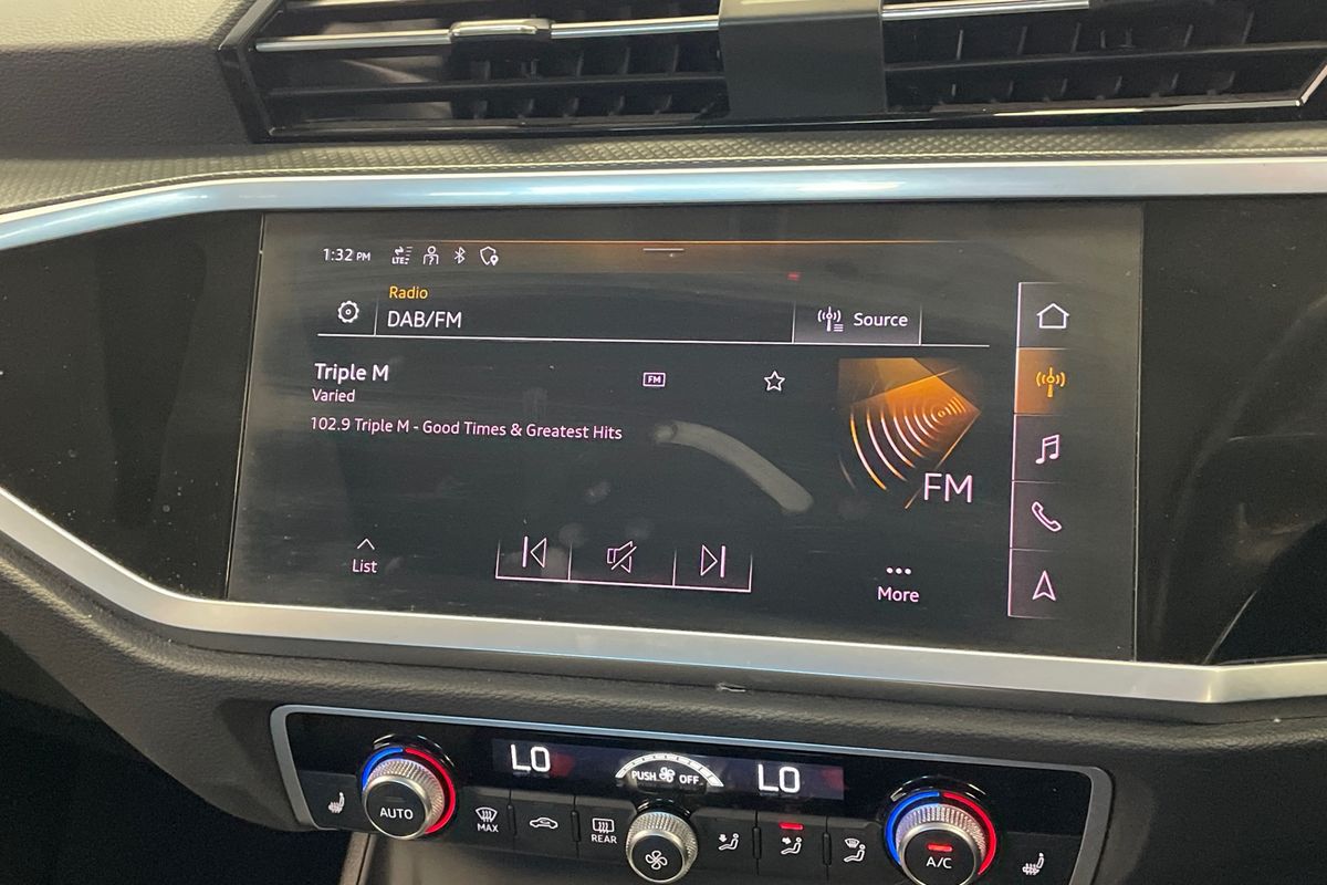 2022 Audi Q3 35 TFSI F3