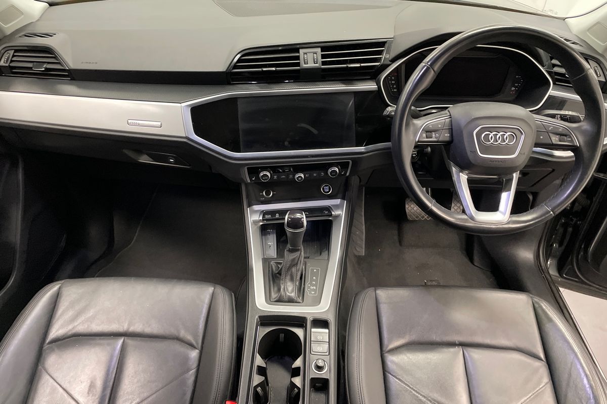 2022 Audi Q3 35 TFSI F3