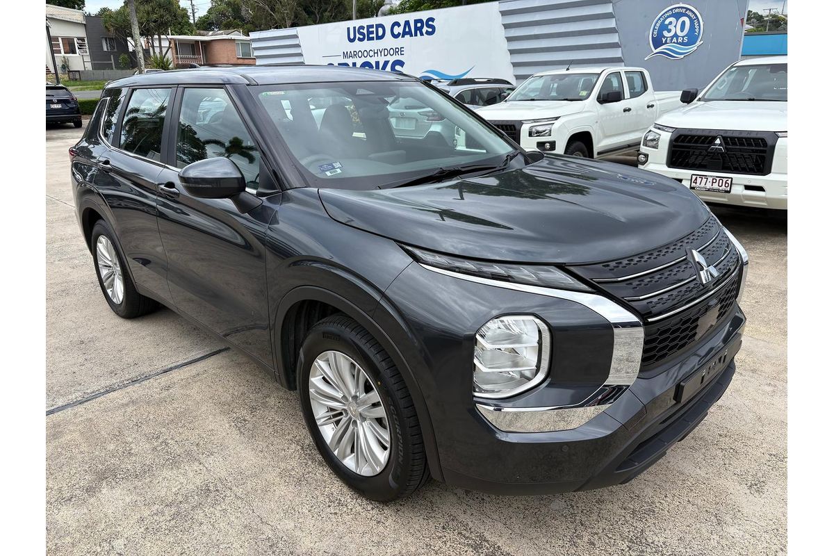 2024 Mitsubishi Outlander ES ZM