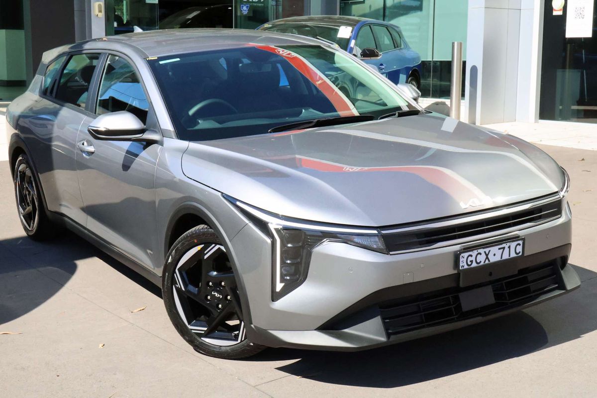 2025 Kia K4 Sport+ CL4m