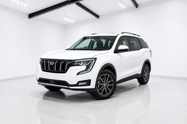 2025 Mahindra XUV700 AX7L