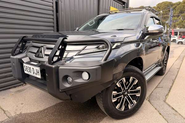 2021 Mitsubishi Pajero Sport GLS QF thumb-2
