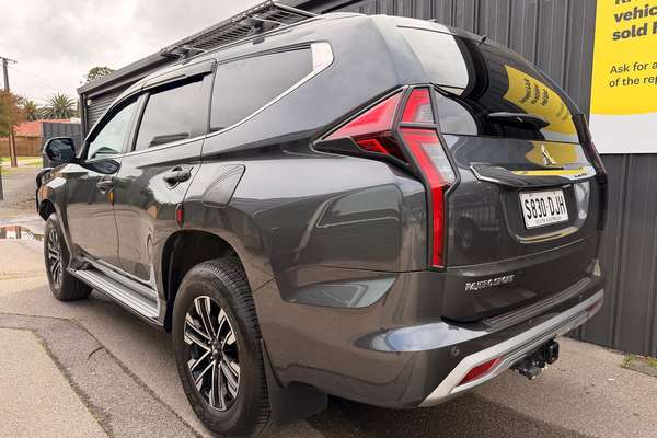 2021 Mitsubishi Pajero Sport GLS QF thumb-4