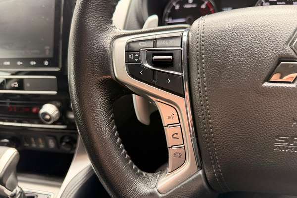 2021 Mitsubishi Pajero Sport GLS QF thumb-17