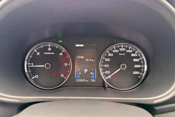 2021 Mitsubishi Pajero Sport GLS QF thumb-19