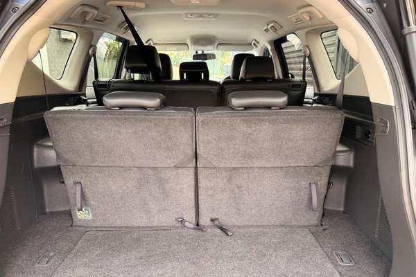 2021 Mitsubishi Pajero Sport GLS QF thumb-25
