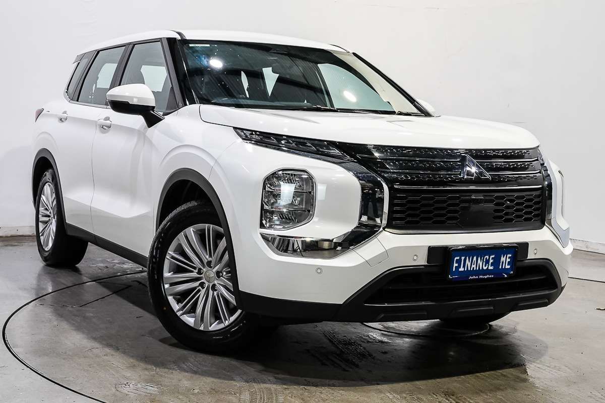 2024 Mitsubishi Outlander ES ZM