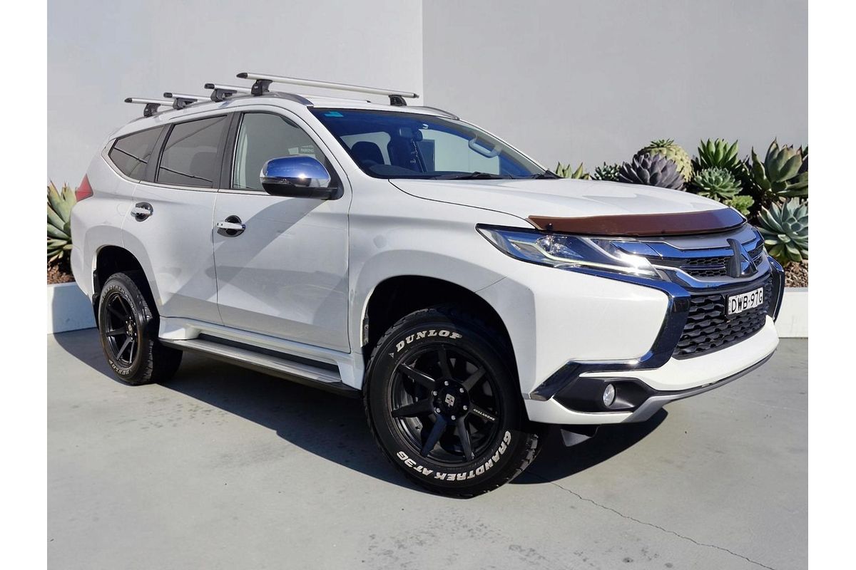 2017 Mitsubishi Pajero Sport GLX QE