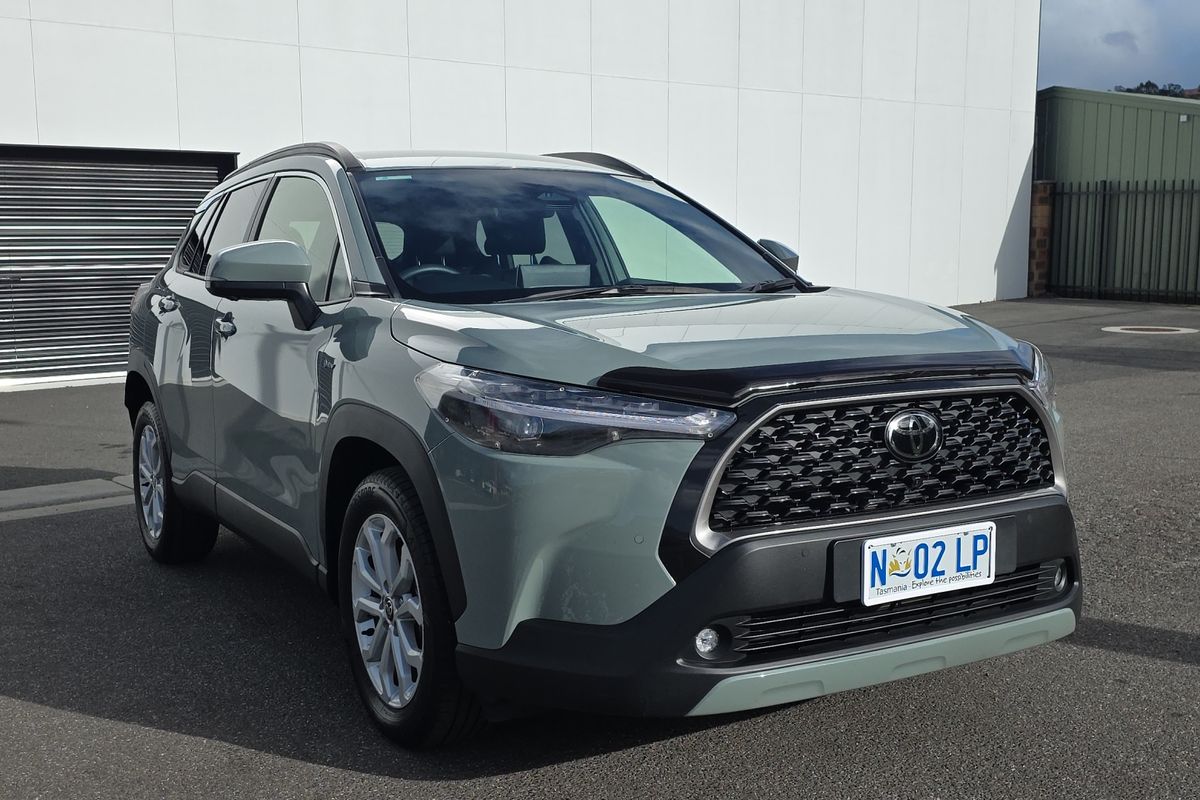 2024 Toyota Corolla Cross GXL MXGH10R