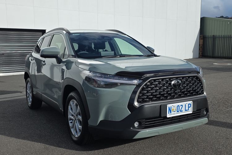 2024 Toyota Corolla Cross GXL MXGH10R