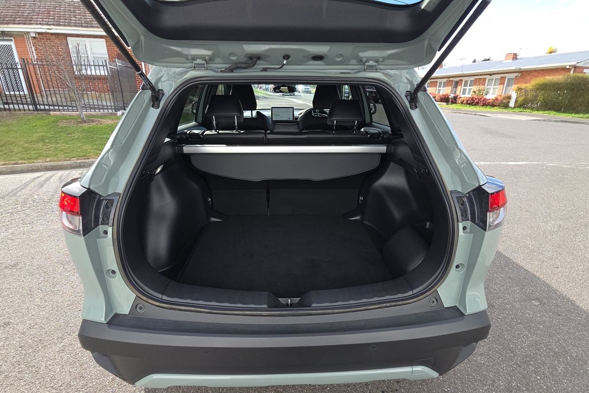 2024 Toyota Corolla Cross GXL MXGH10R