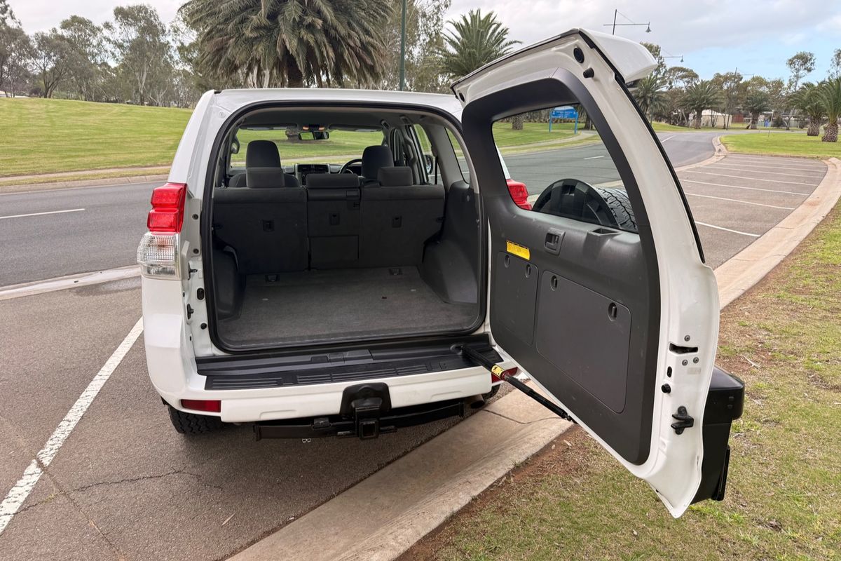 2010 Toyota Landcruiser Prado GX KDJ150R