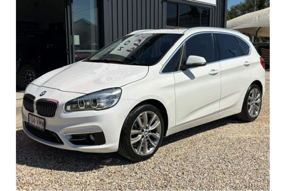 2015 BMW 2 Series 220i Sport Line F45