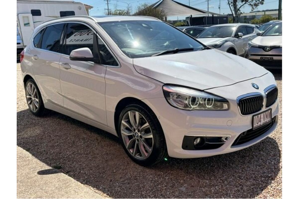 2015 BMW 2 Series 220i Sport Line F45