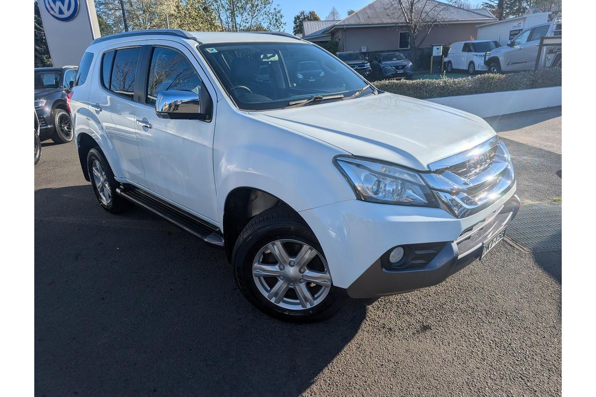 2016 Isuzu MU-X LS-T