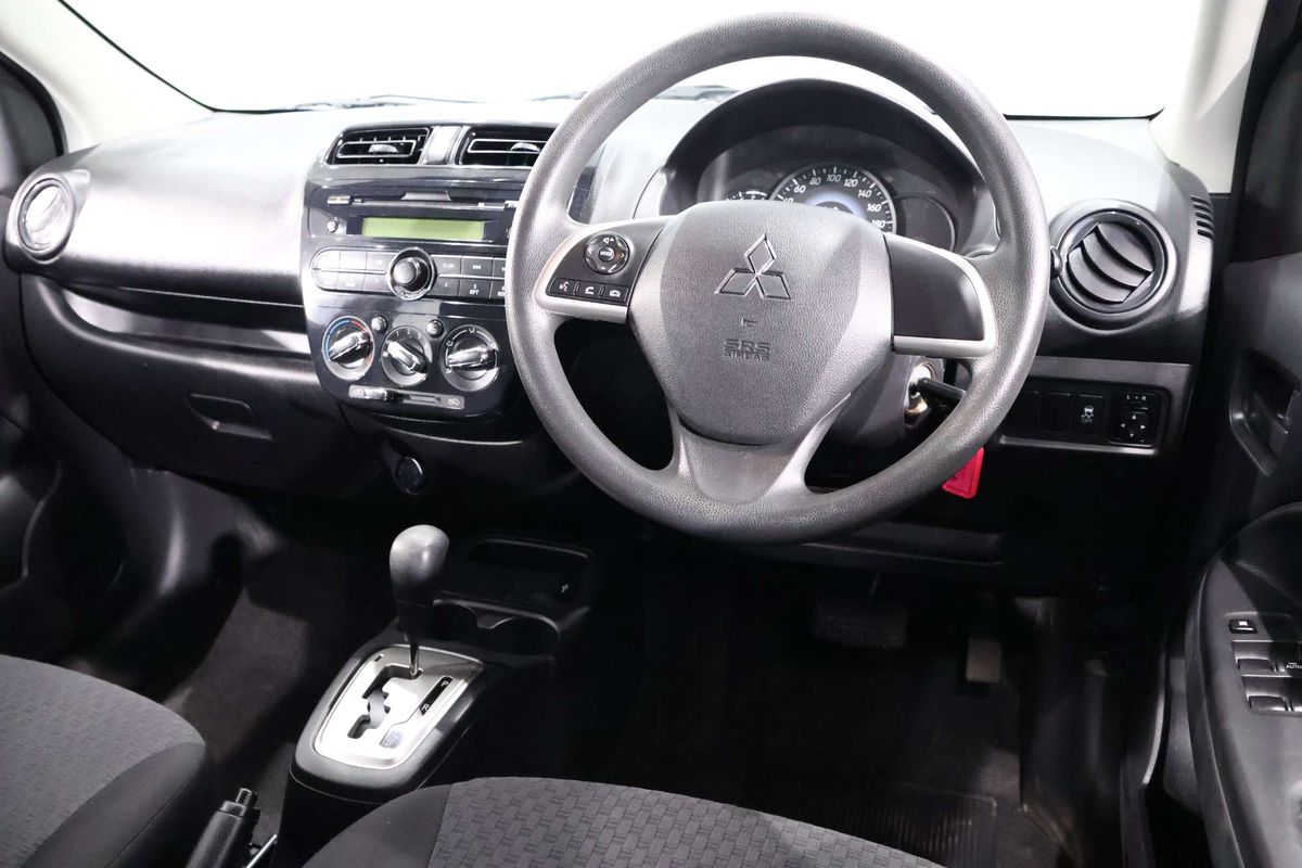 2019 Mitsubishi Mirage ES LA