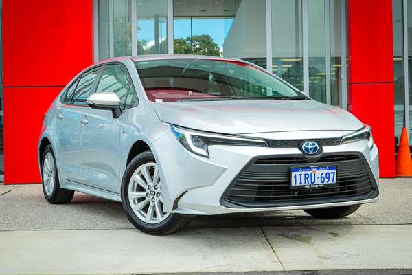 2025 Toyota Corolla SX Hybrid ZWE219R