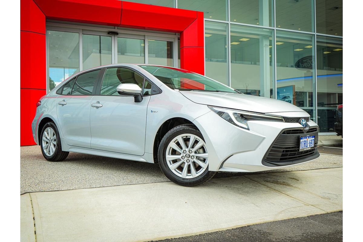 2025 Toyota Corolla SX Hybrid ZWE219R