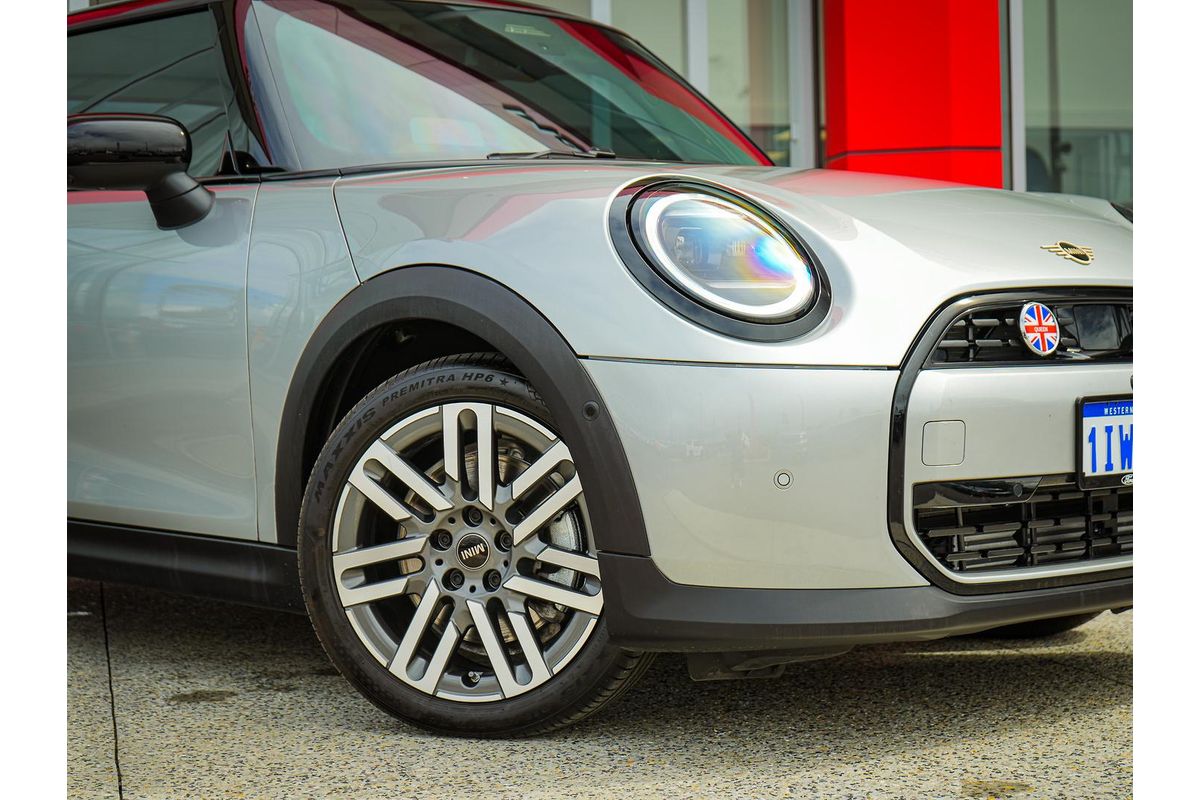 2025 MINI Cooper C Classic F66