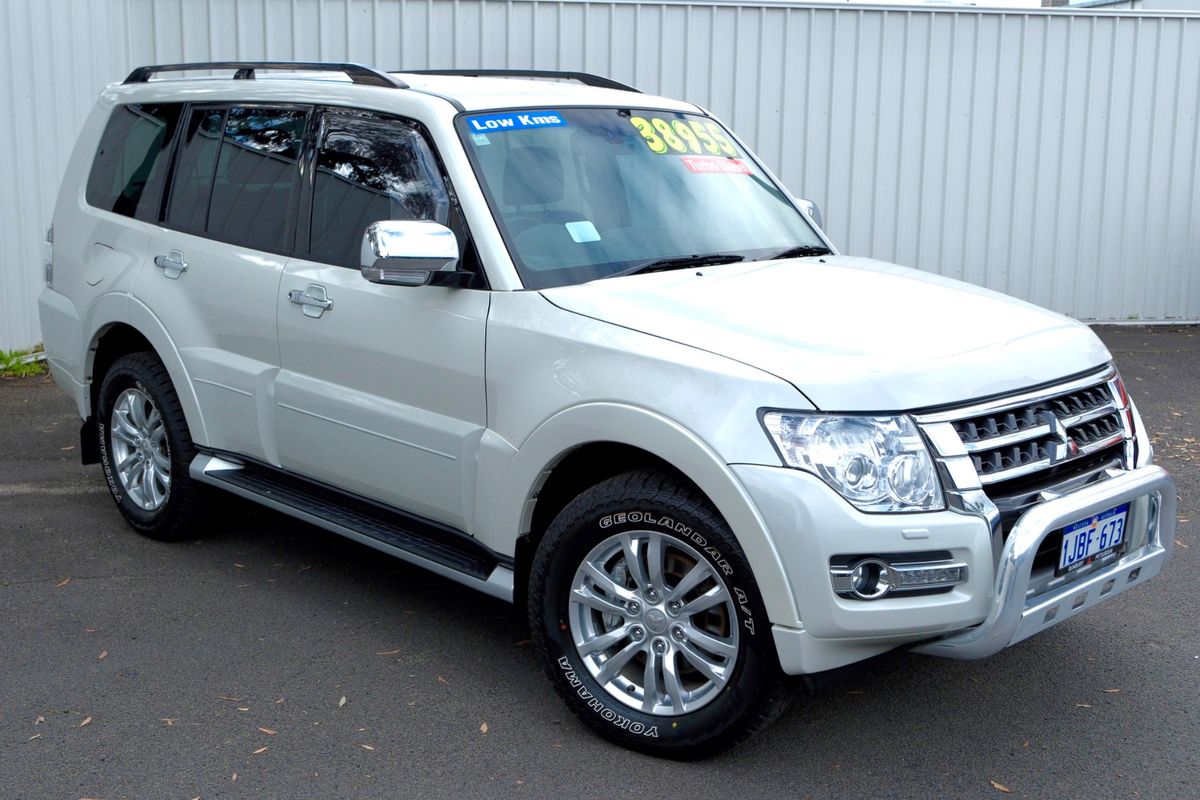 2019 Mitsubishi Pajero GLS NX