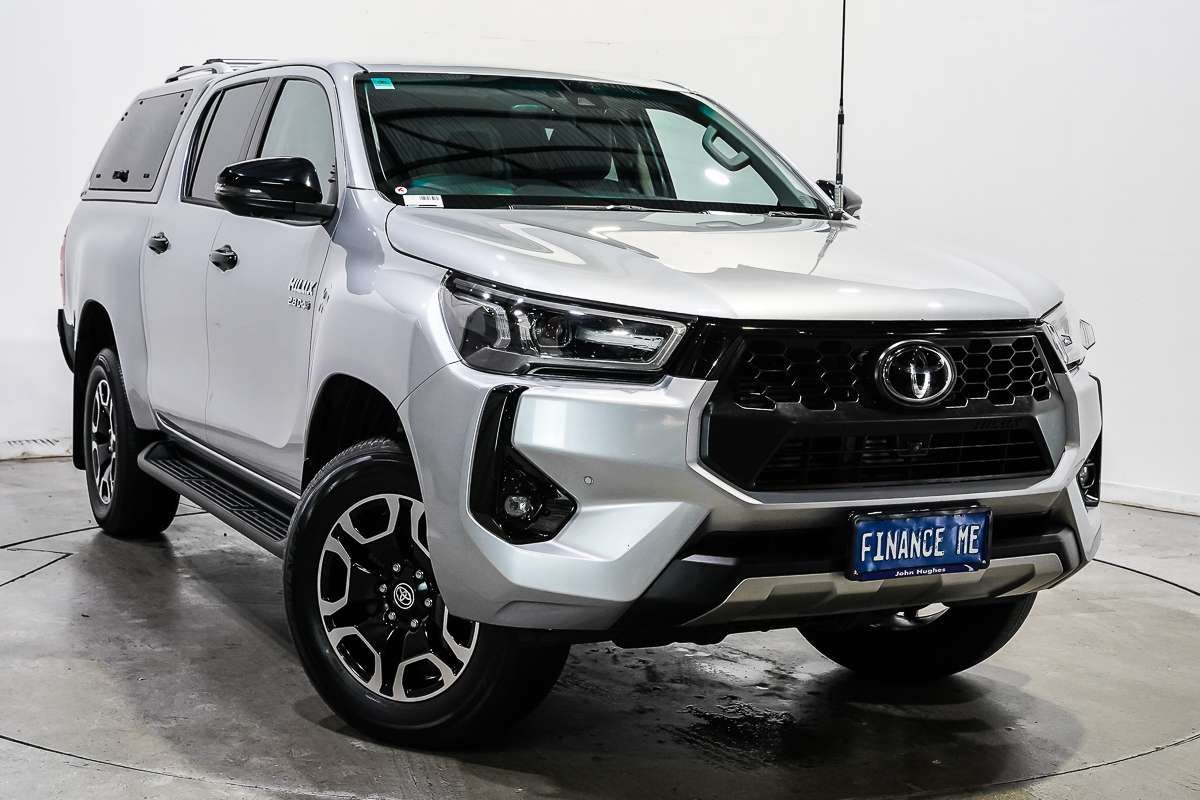 2024 Toyota Hilux SR5 48V GUN126R 4X4