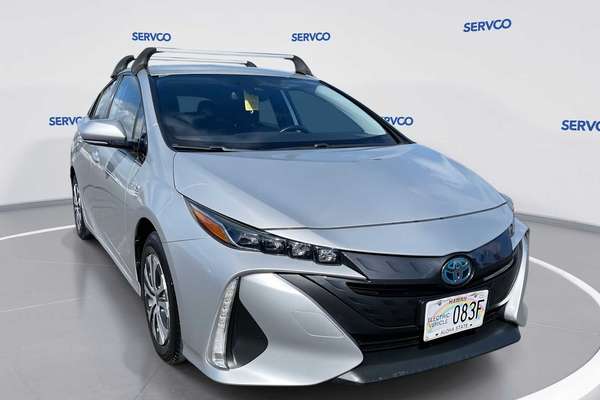 2020 Toyota Prius LE