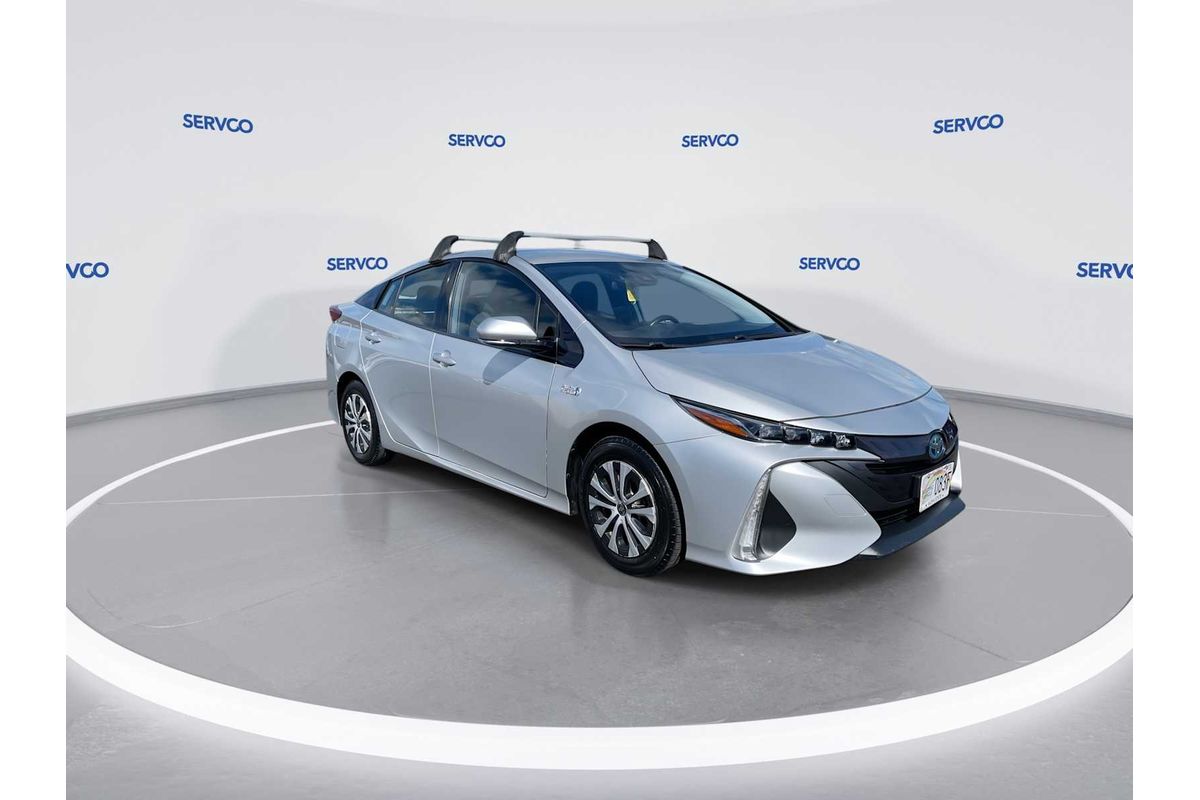 2020 Toyota Prius LE