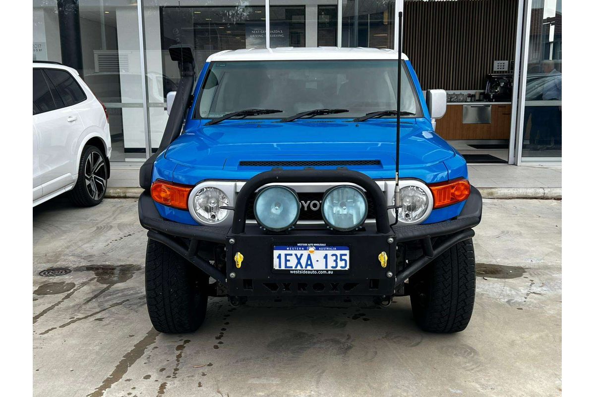 2011 Toyota FJ Cruiser GSJ15R
