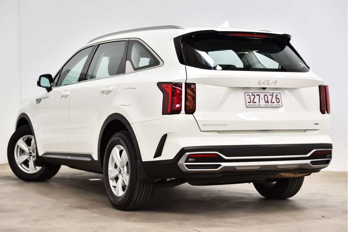 2023 Kia Sorento S MQ4