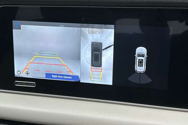 2024 Mahindra XUV700 AX7L thumb-15
