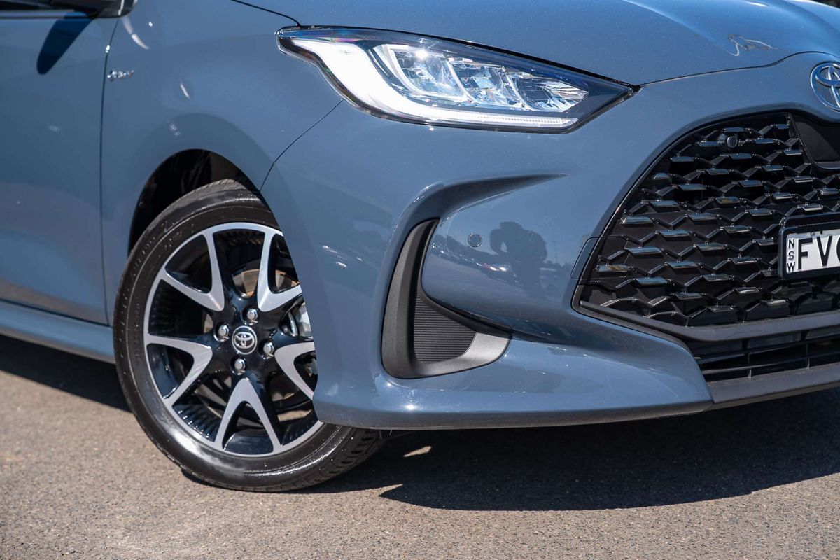2025 Toyota Yaris ZR Hybrid MXPH10R