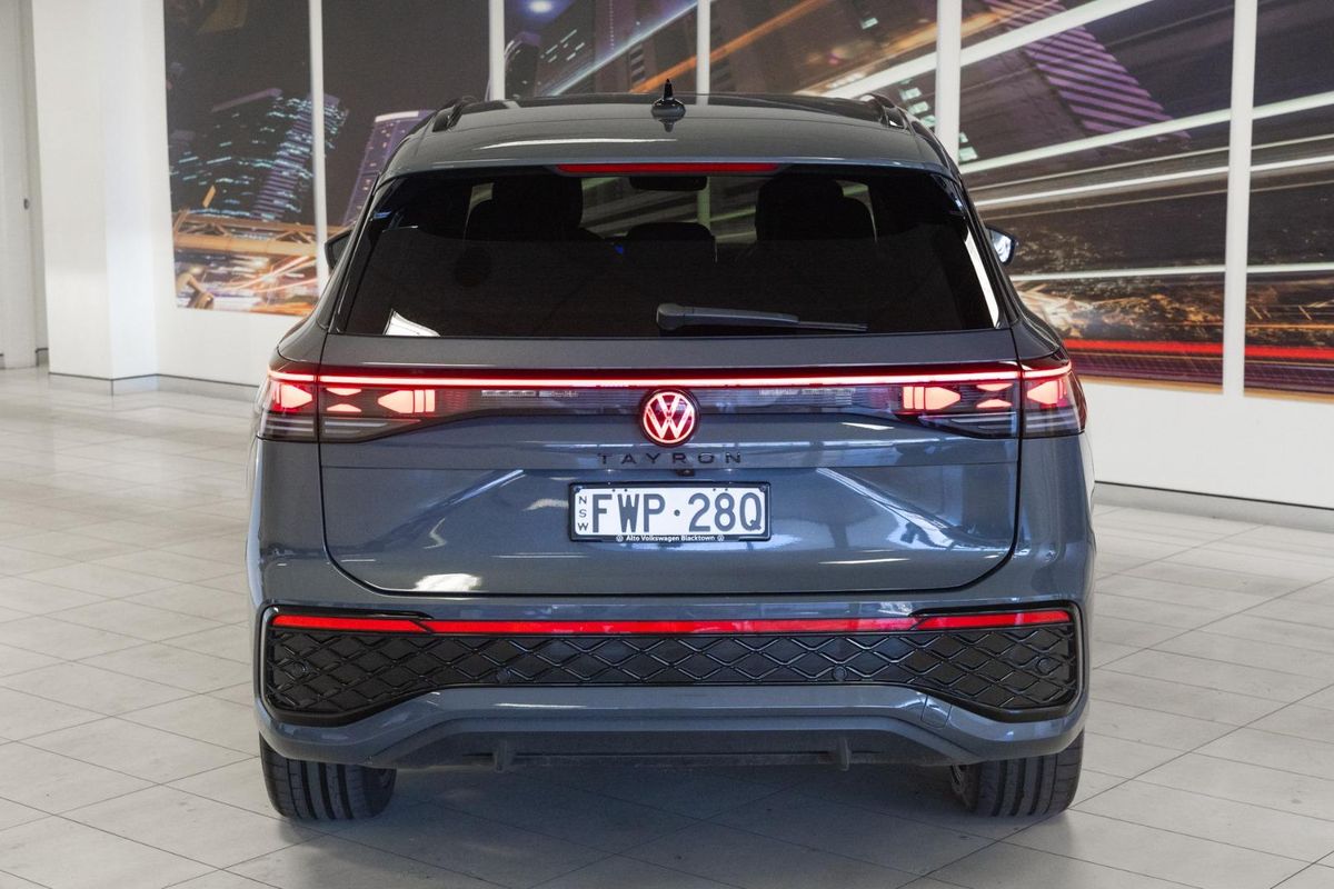 2025 Volkswagen Tayron 195TSI R-Line R4 image 5