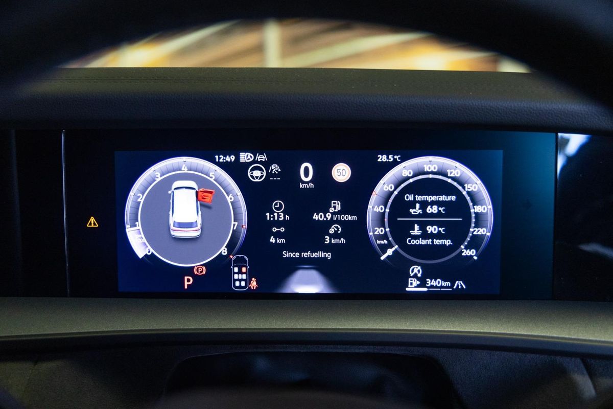2025 Volkswagen Tayron 195TSI R-Line R4 image 13
