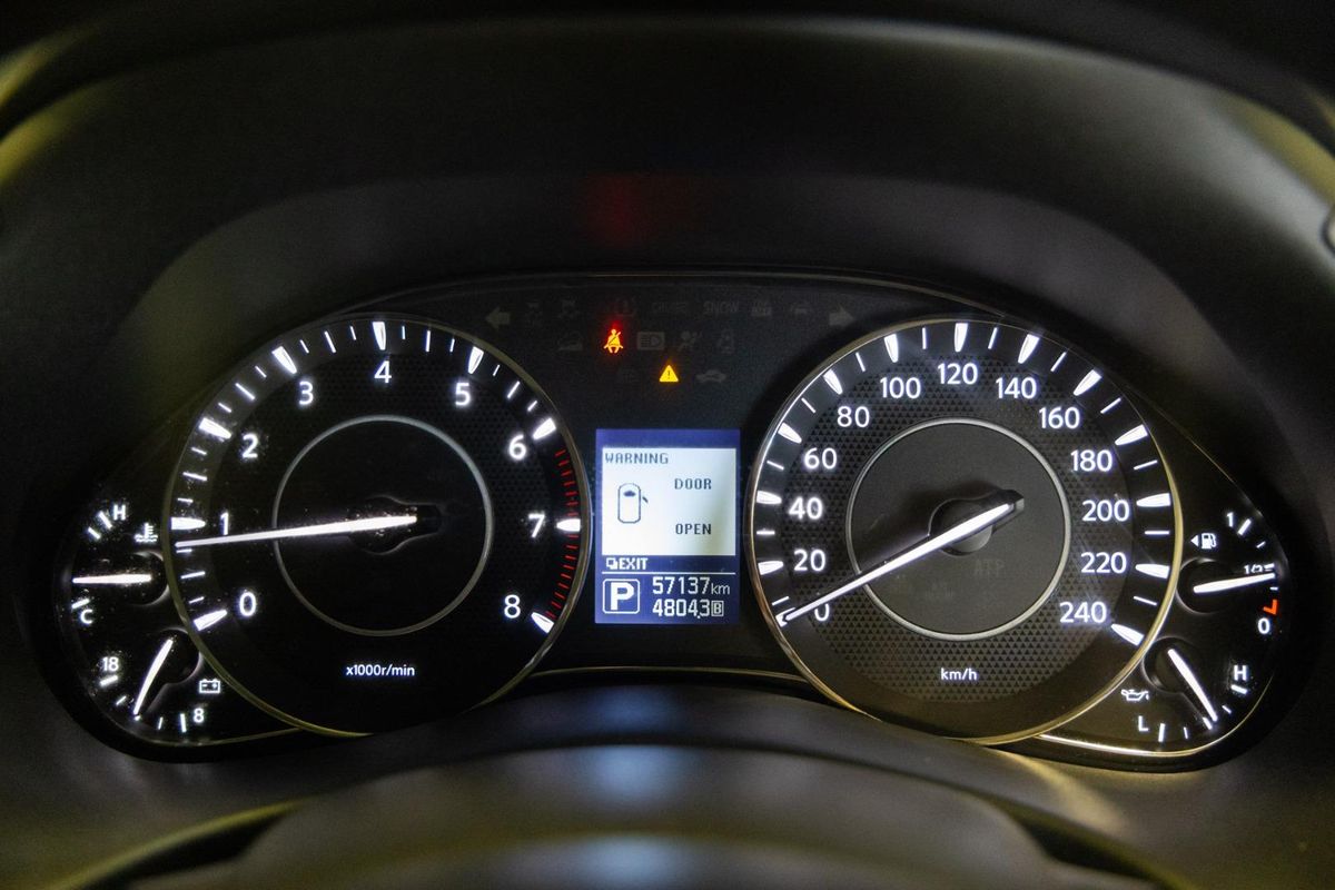 2023 Nissan Patrol Ti Y62 image 13