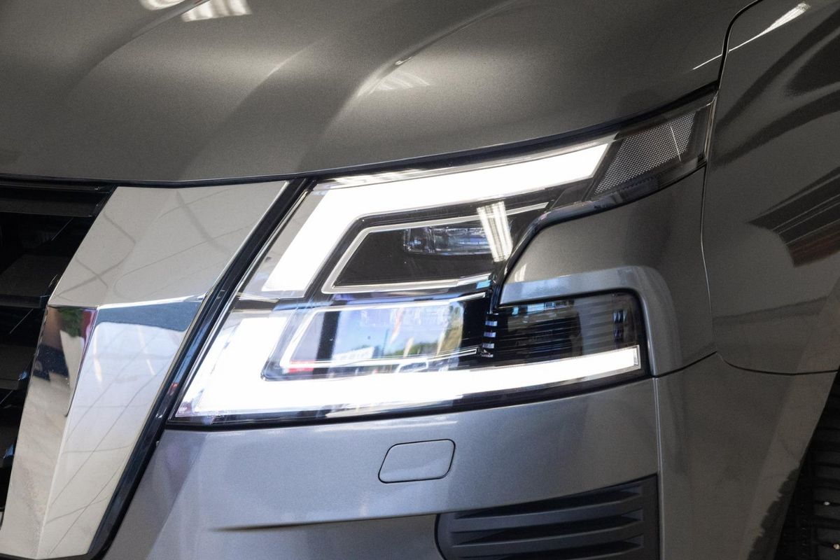 2023 Nissan Patrol Ti Y62 image 18