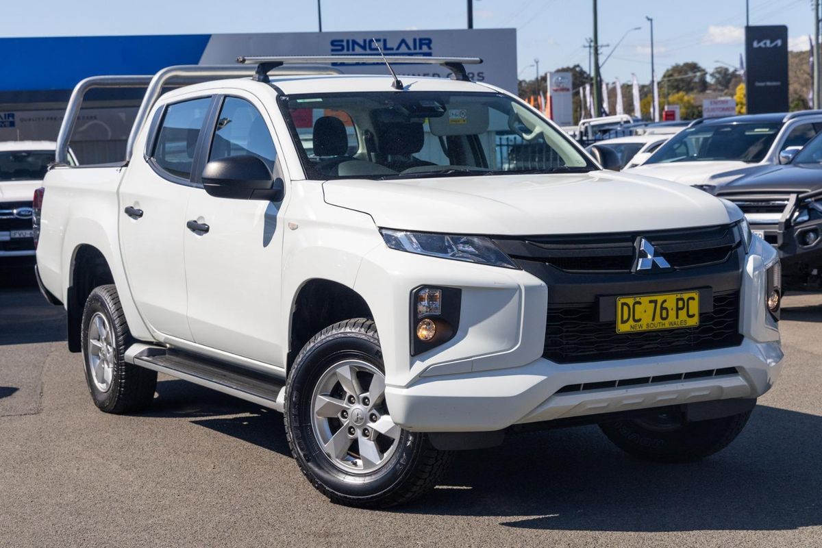 2021 Mitsubishi Triton GLX MR 4X4