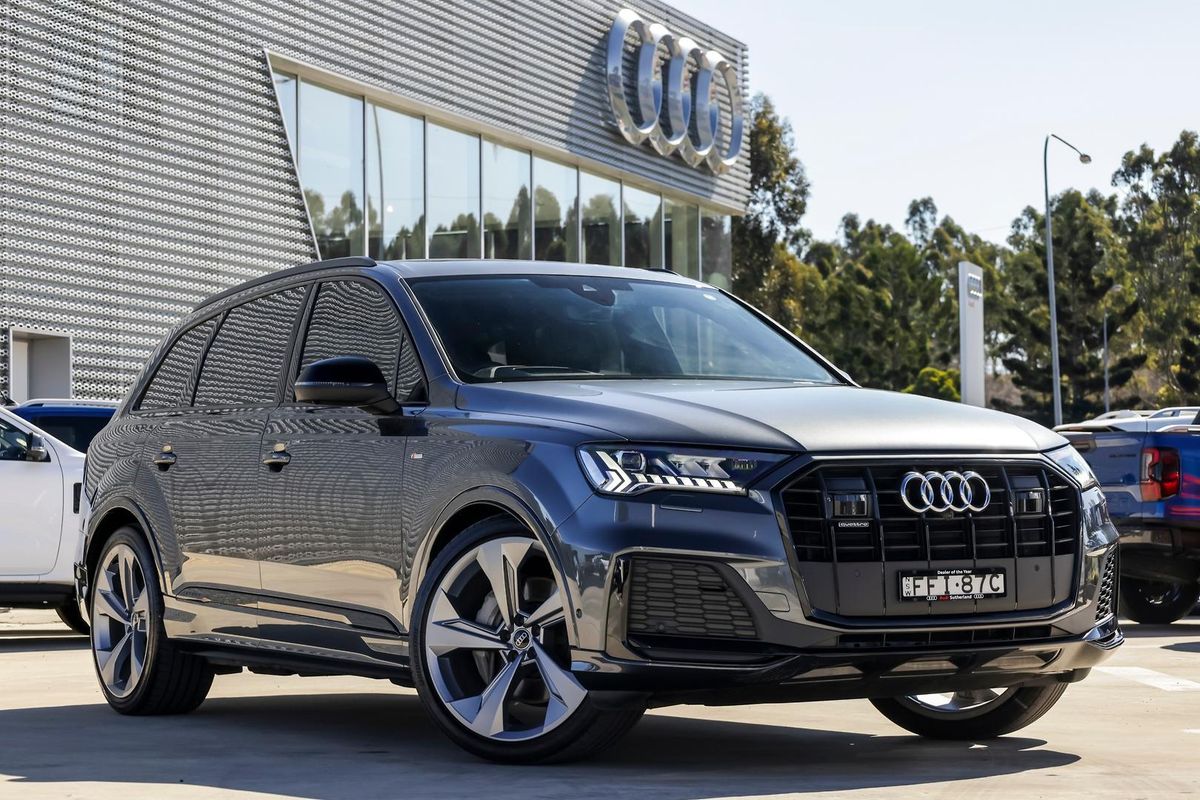 2023 Audi Q7 50 TDI S line 4M