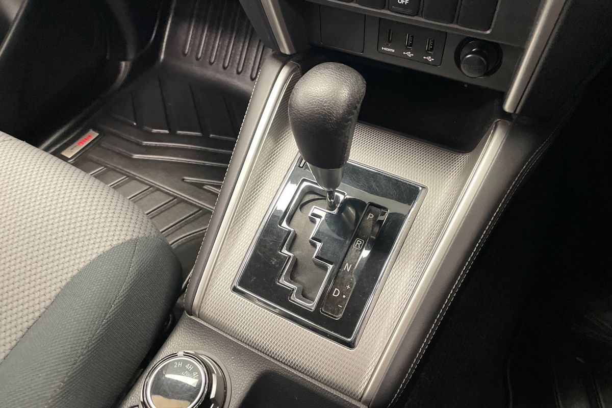 2023 Mitsubishi Triton GLX-R MR 4X4