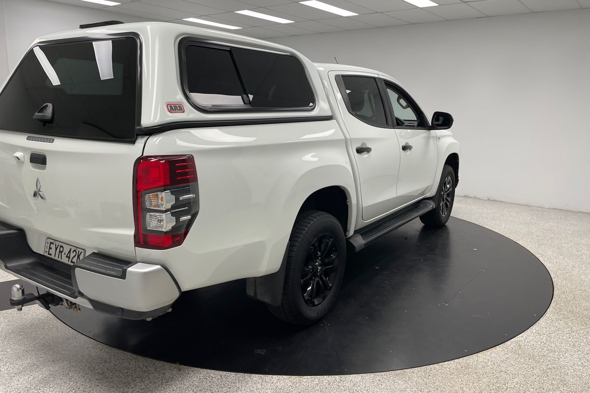 2023 Mitsubishi Triton GLX-R MR 4X4