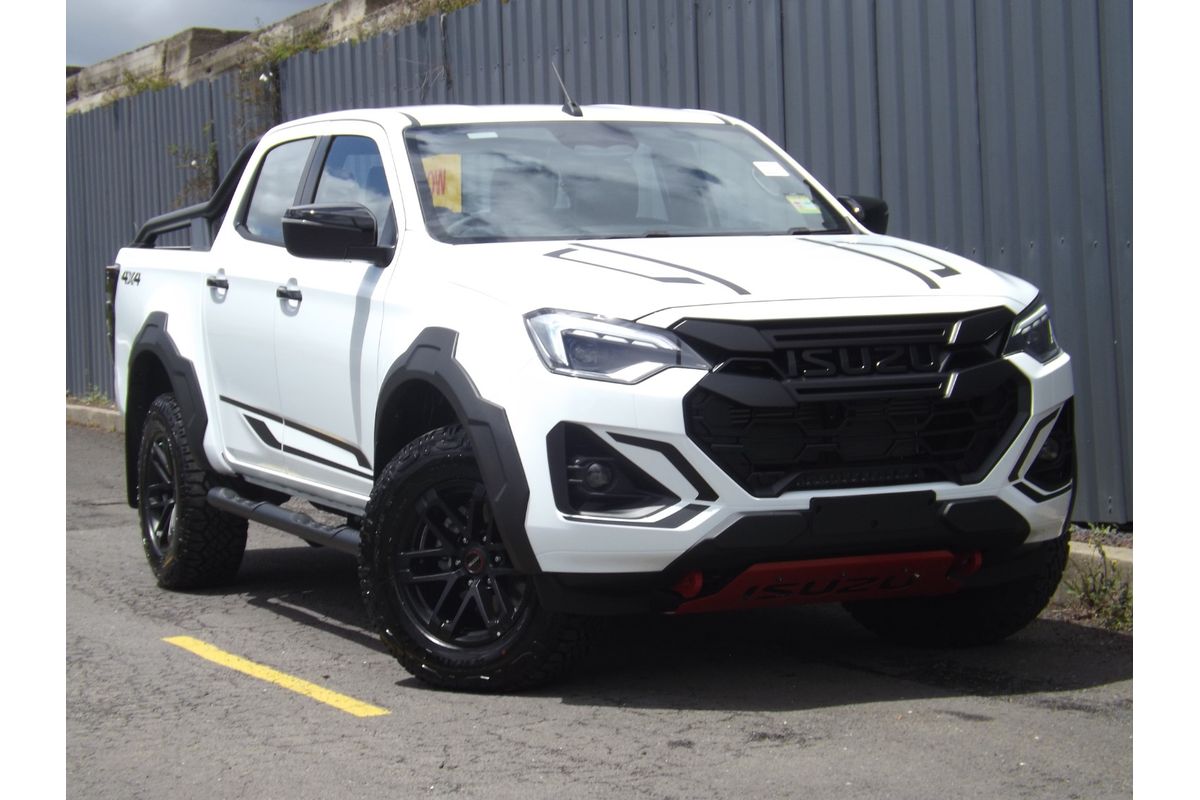 2025 Isuzu D-MAX BLADE 4X4