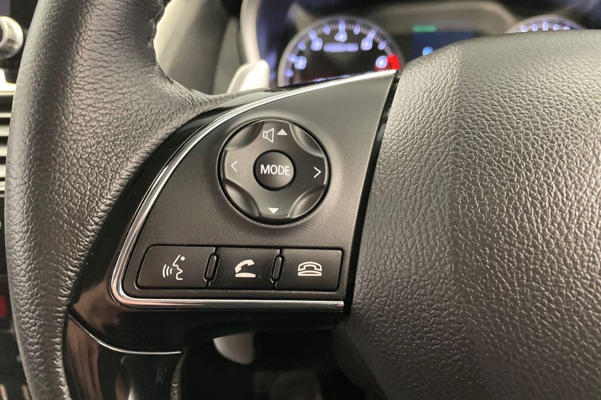 2022 Mitsubishi YB