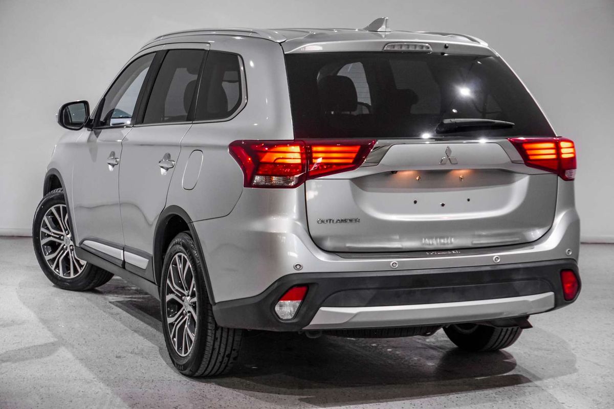 2018 Mitsubishi Outlander Exceed ZL
