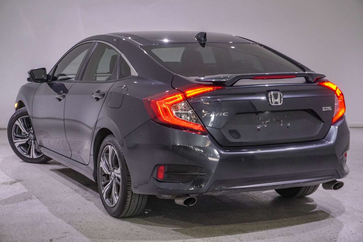 2019 Honda Civic VTi-LX 10th Gen