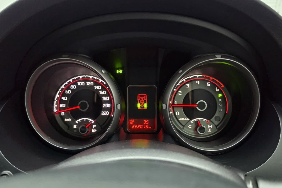 2014 Mitsubishi Pajero Exceed NW
