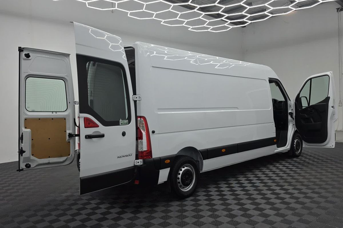 2022 Renault Master Pro 110kW X62 Phase 2 LWB Mid Roof