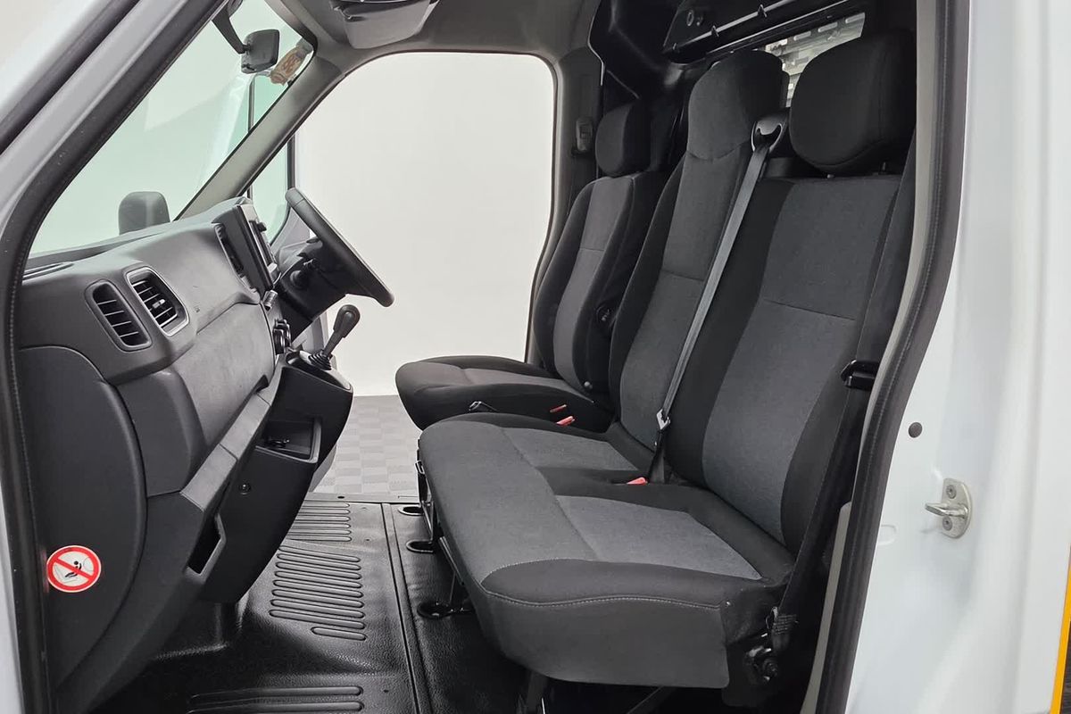 2022 Renault Master Pro 110kW X62 Phase 2 LWB Mid Roof